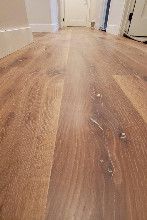 Wide plank oak floor